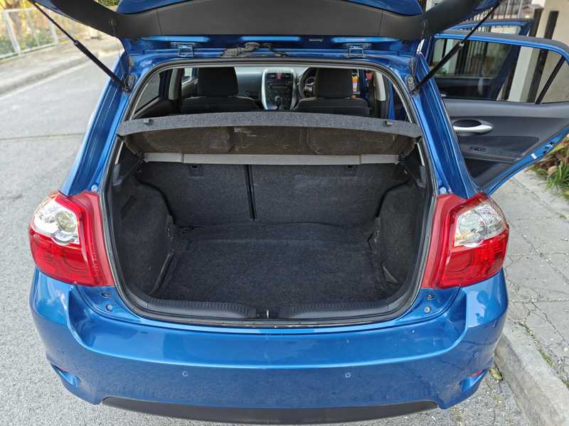 2011 Toyota Auris 1,6L 2011 Cyprus