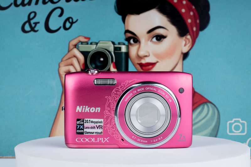 Nikon coolpix s3500 pink decorative edition - excellent condition