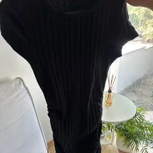 Black t-shirt dress, Επαρχία Λευκωσίας — Αγλαντζιά