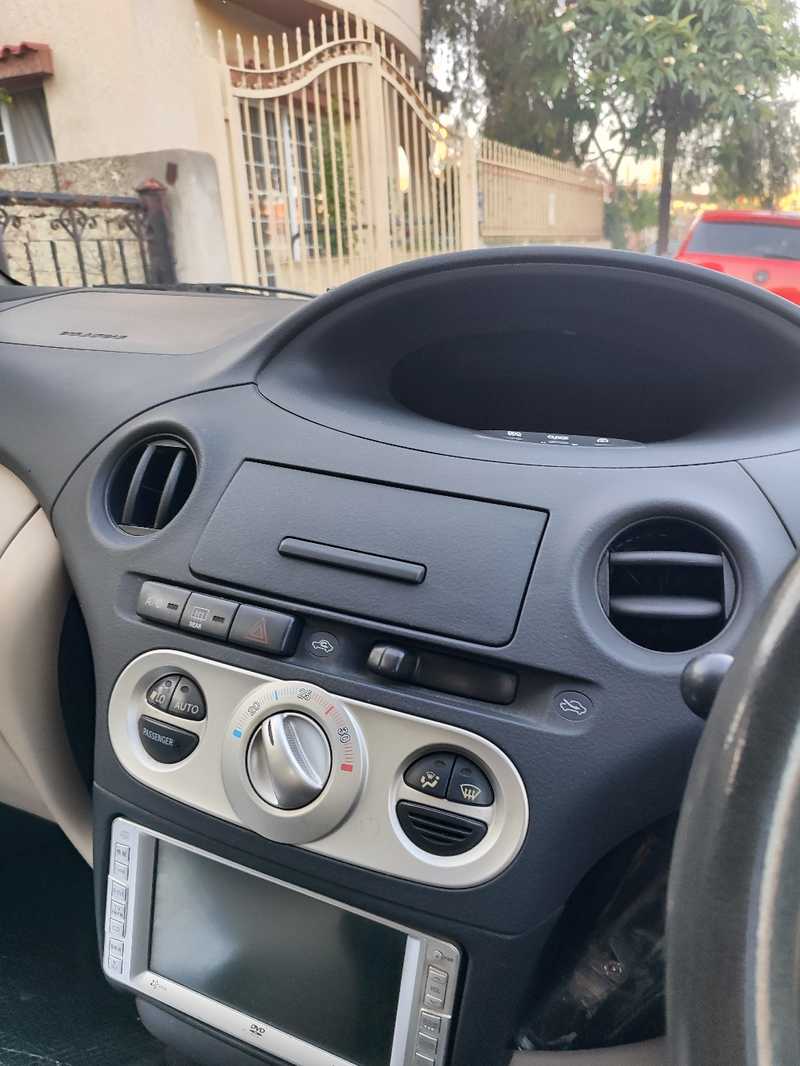 2009 Toyota Vitz 1,3L 2009 Cyprus