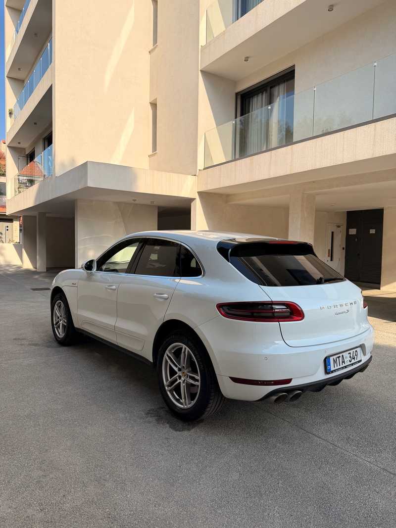 2017 Porsche Macan 3,0L 2017 Cyprus
