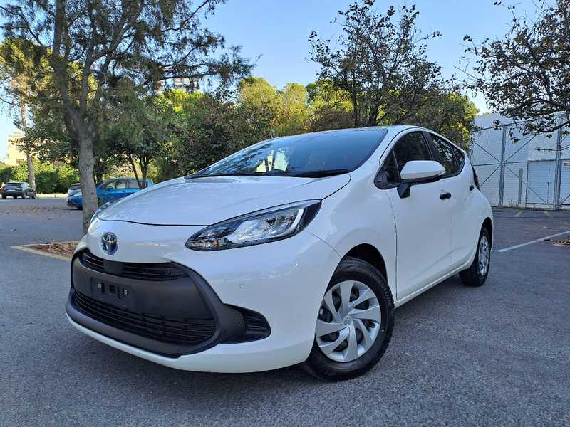 Toyota Aqua 1,5L 2023