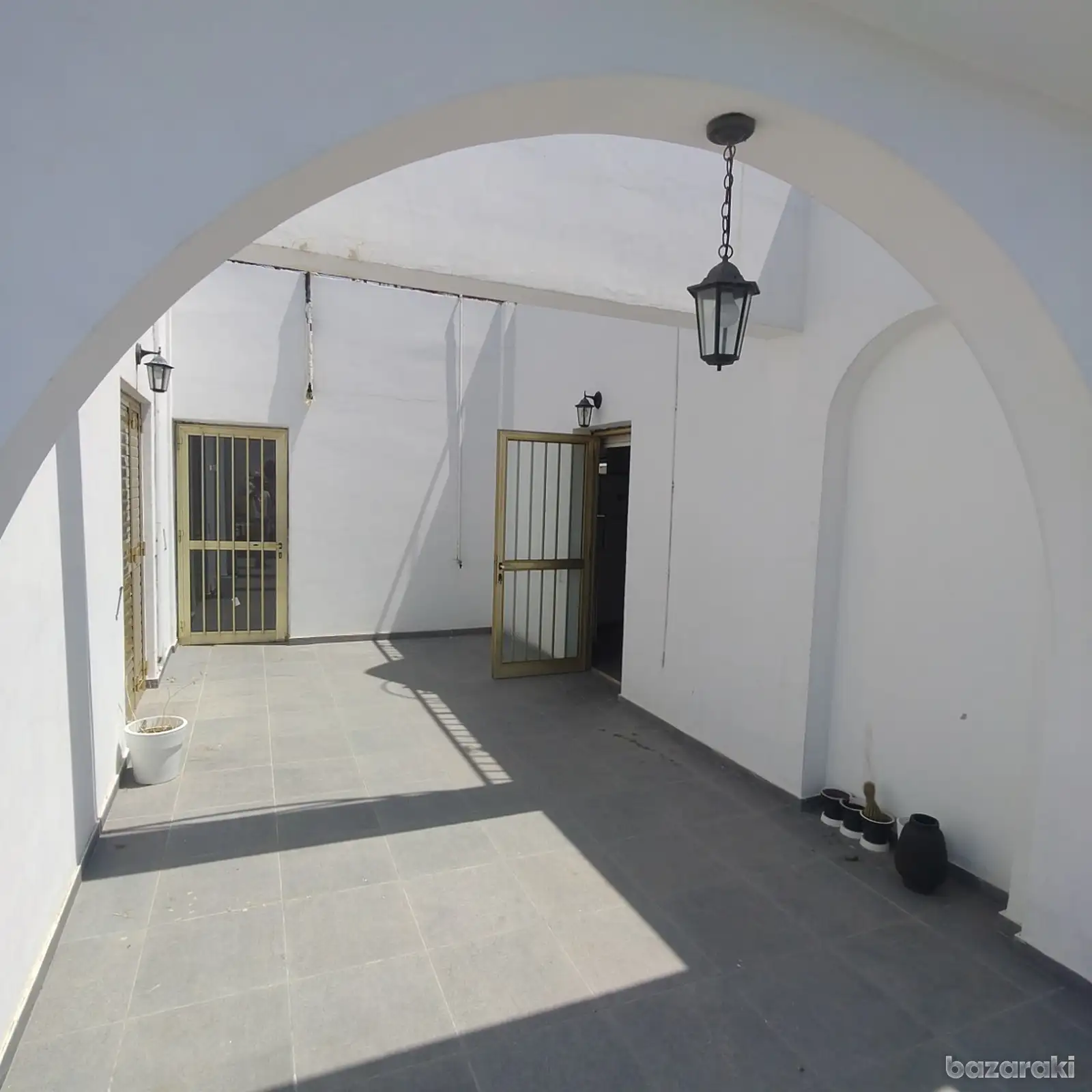 Room — 5