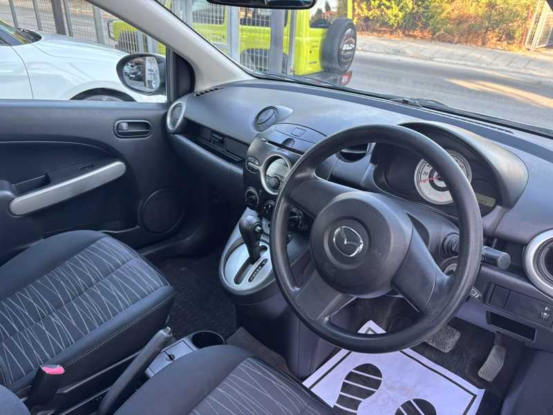 2010 Mazda Demio 1,3L 2010 Cyprus
