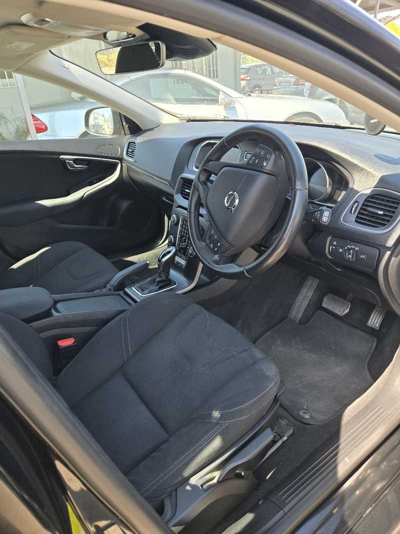 2018 Volvo V40 1,5L 2018 Cyprus