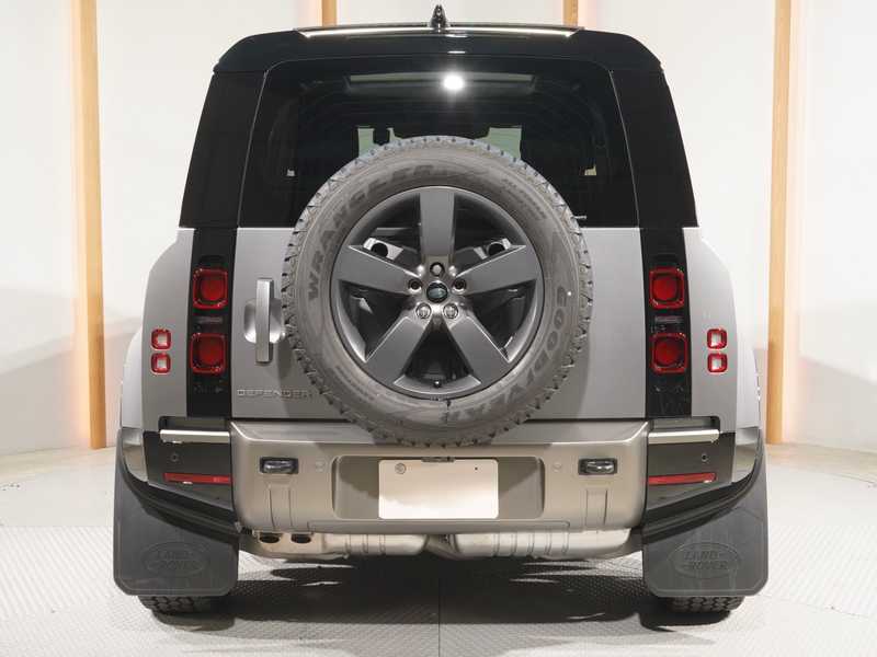 2024 Land Rover Defender 3,0L 2024 Cyprus