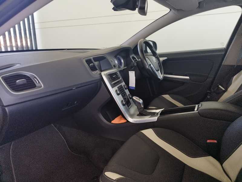 2014 Volvo V60 1,6L 2014 Cyprus