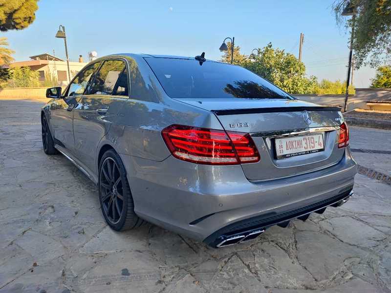2015 Mercedes-Benz E-Class 5,5L 2015 Cyprus
