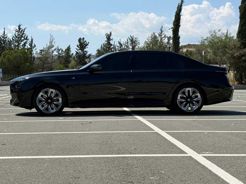 2023 BMW 7-Series 3,0L 2023 Cyprus
