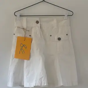 Vintage mini skirt, Επαρχία Λάρνακας — Αραδίππου - Άγιος Φανούριος