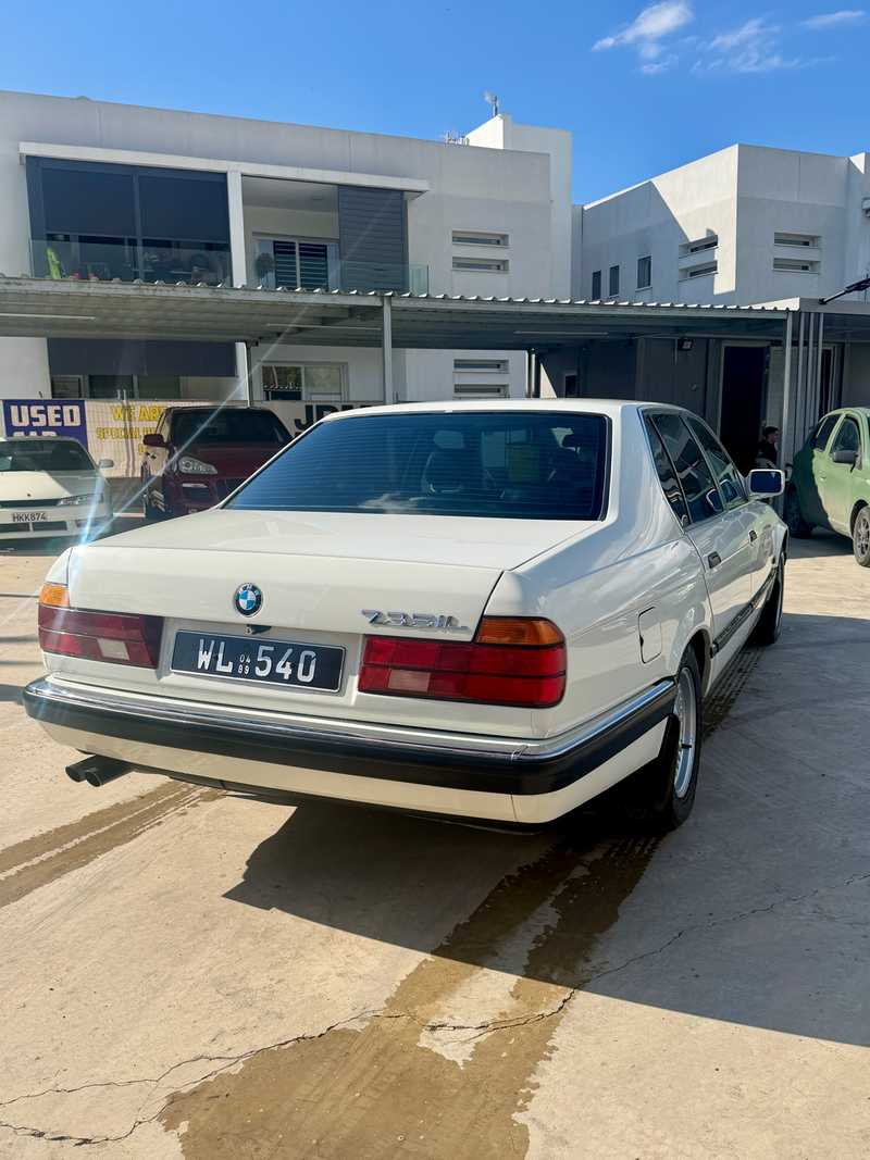 BMW 7-Series 3,5L 1989
