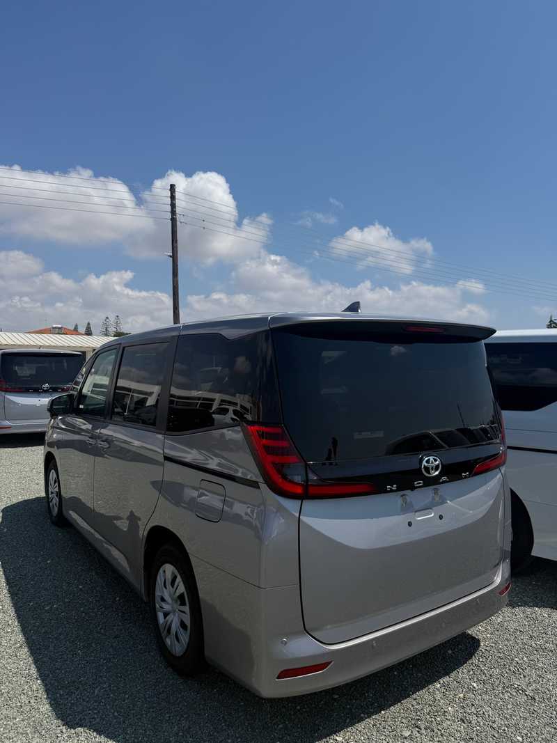 2023 Toyota Noah 2,0L 2023 Cyprus