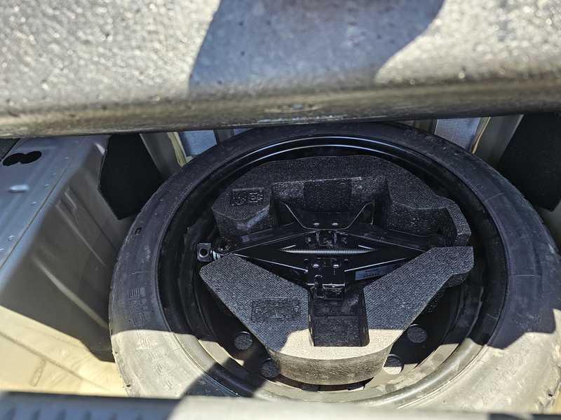 2004 Subaru Legacy 2,0L 2004 Cyprus