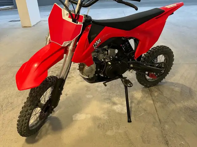 4-speed 125cc pit bike, Limassol — Ypsonas