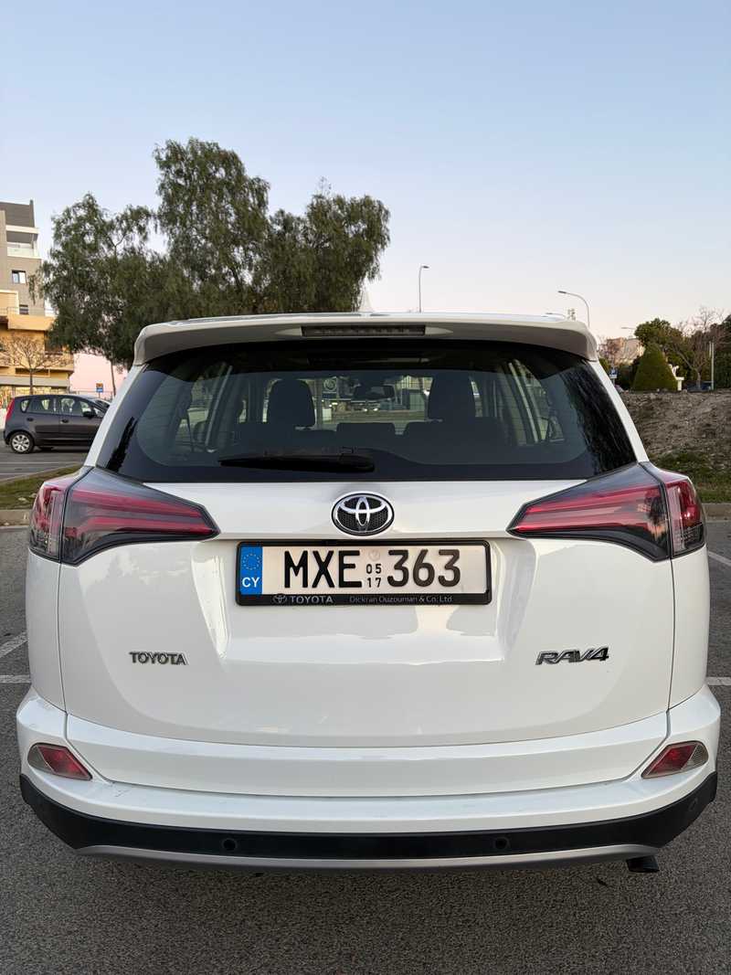 2017 Toyota RAV4 2,0L 2017 Cyprus