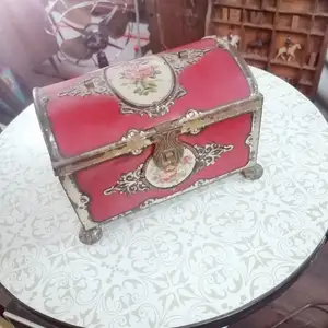1970's Antique Barroque Metal Box in outstanding condition, Επαρχία Λευκωσίας — Άγιοι Ομολογητές