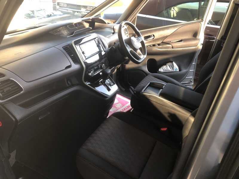2021 Nissan Serena 2,0L 2021 Cyprus