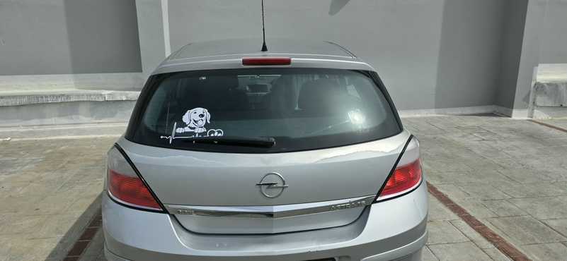 2006 Opel, Vauxhall Astra 1,6L 2006 Cyprus