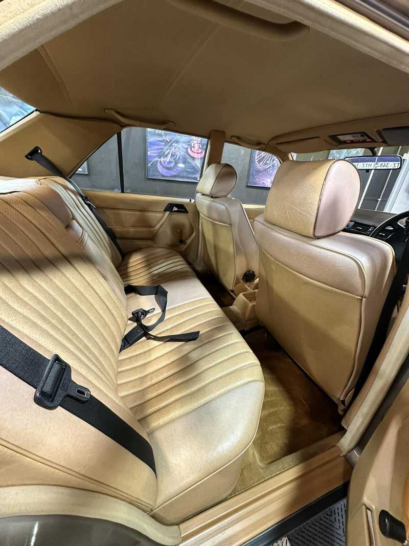 1987 Cars Classic 2,5L 1987 Cyprus