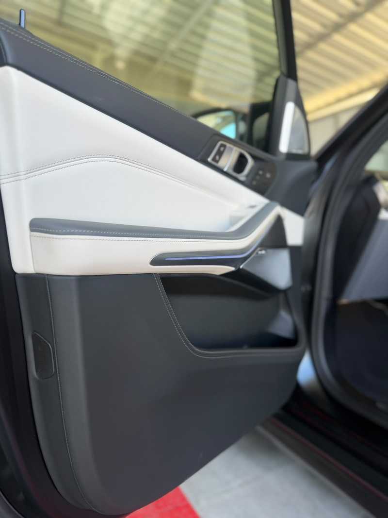 2024 BMW X7M 4,4L 2024 Cyprus