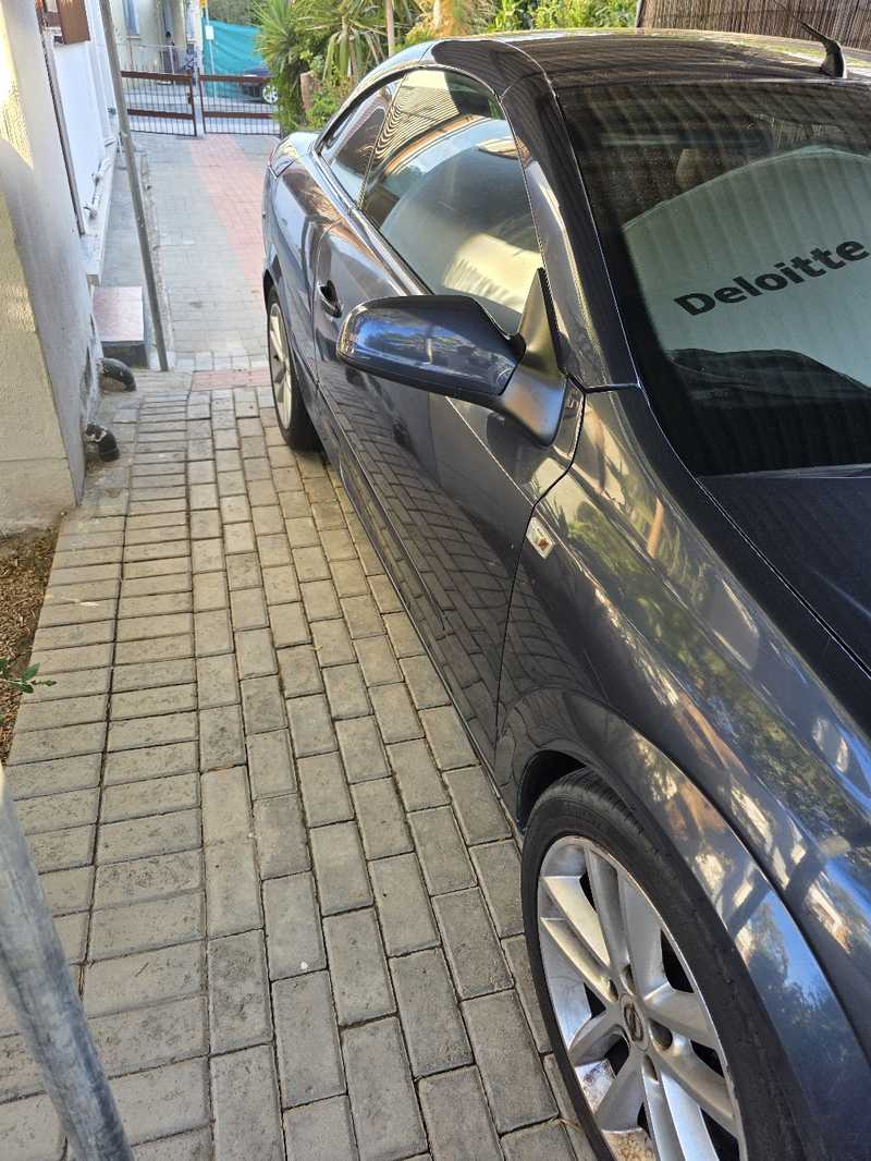 2008 Opel, Vauxhall Astra 1,6L 2008 Cyprus