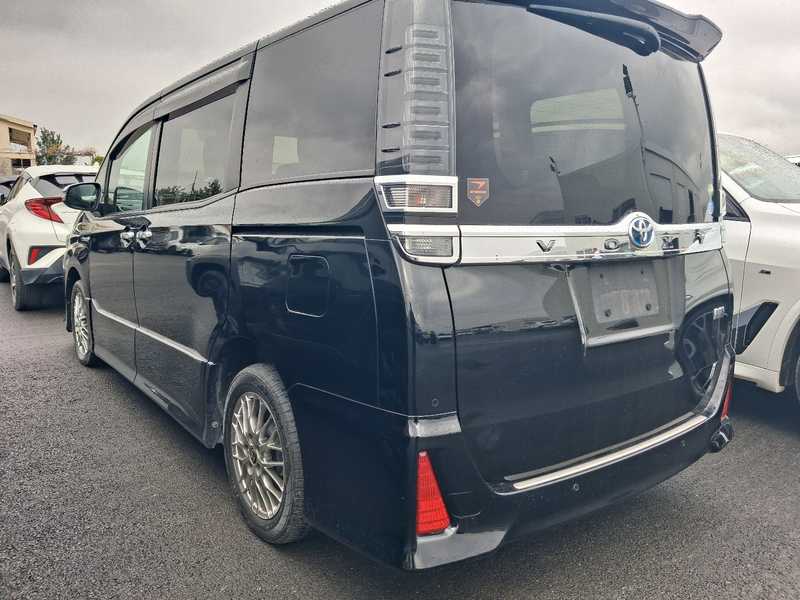 2021 Toyota Voxy 1,8L 2021 Cyprus