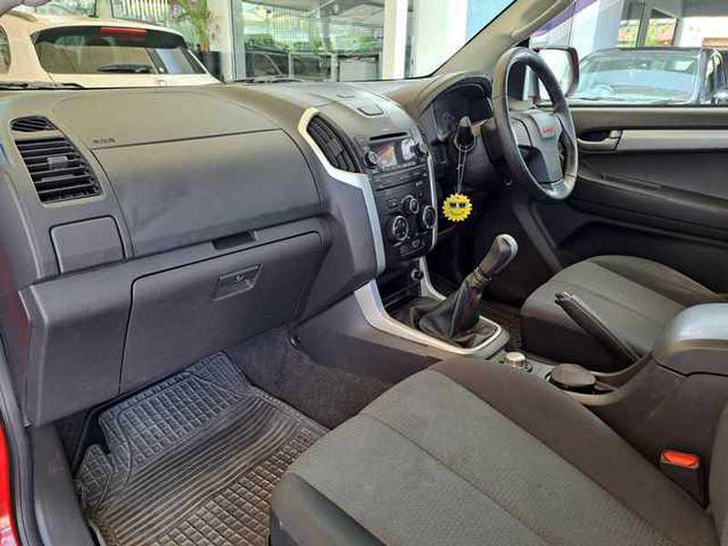 2016 Isuzu D-MAX 2,5L 2016 Cyprus