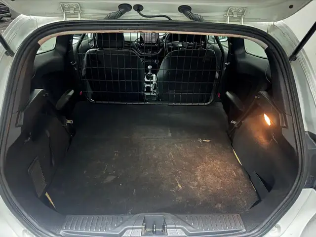 Ford Fiesta Van 1,5L 2018, Paphos — Geroskipou - 14