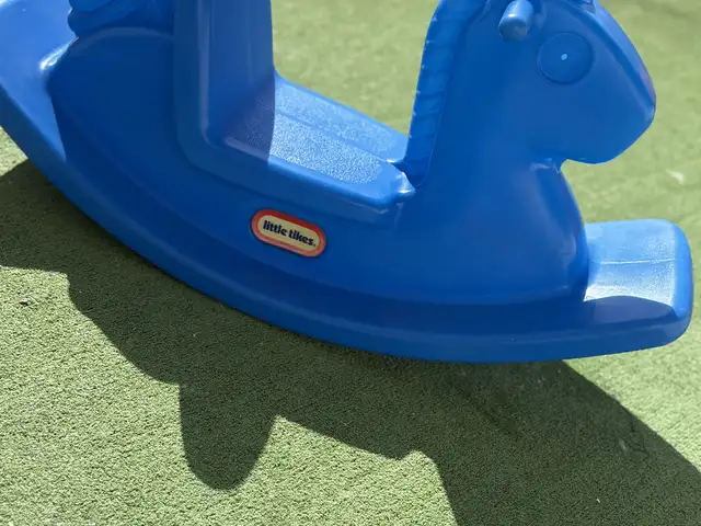 Little tikes see saw, Επαρχία Λάρνακας — Λάρνακα - Κόκκινες