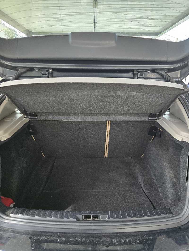 2005 BMW 1-Series 1,6L 2005 Cyprus