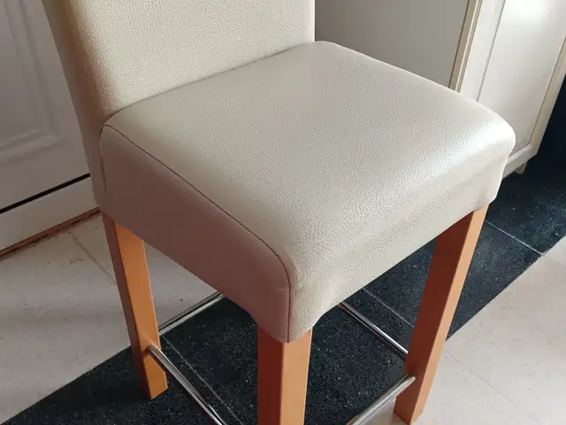 Bar oak stool, lkea cream leather, Paphos — Tala