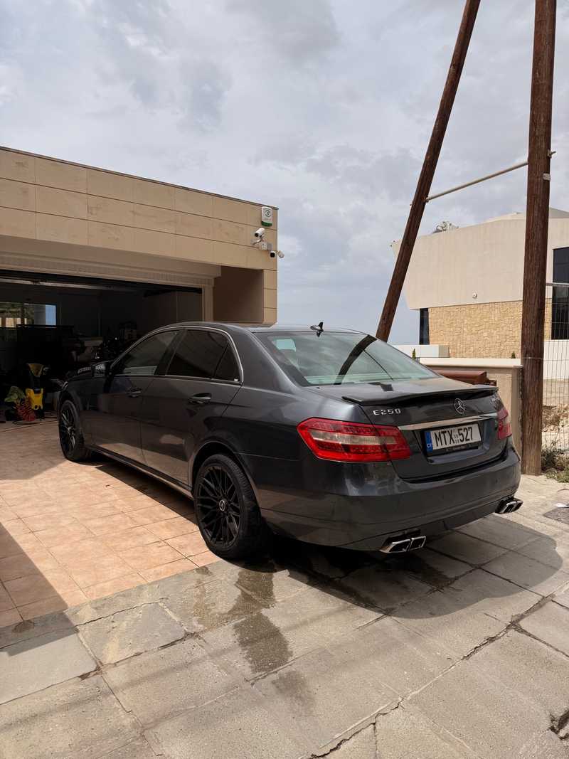 2010 Mercedes-Benz E-Class 2,1L 2010 Cyprus