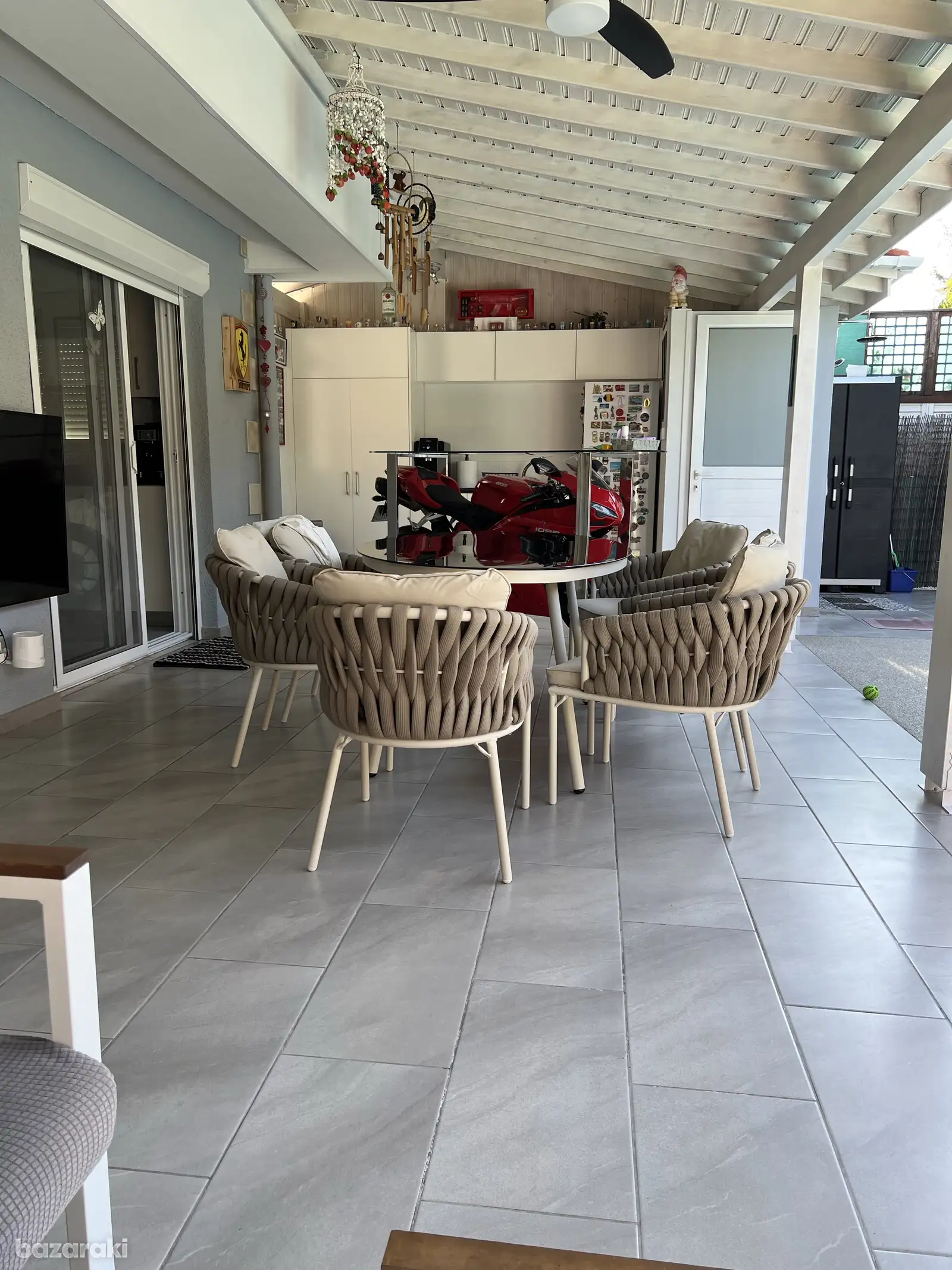 House, 3 bedrooms — 13