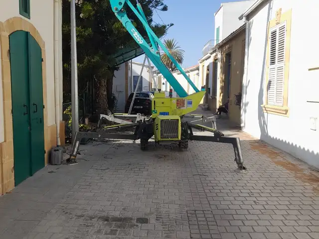 Lift, Nicosia — Strovolos - Agios Vasileios