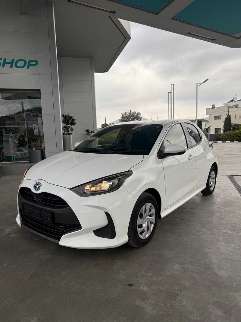 2022 Toyota Yaris 1,5L 2022 Cyprus