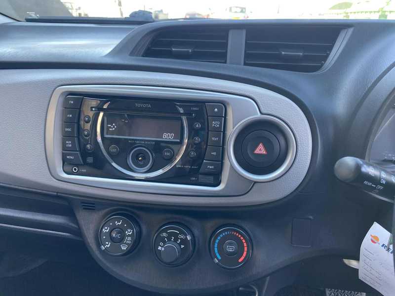2013 Toyota Vitz 1,3L 2013 Cyprus