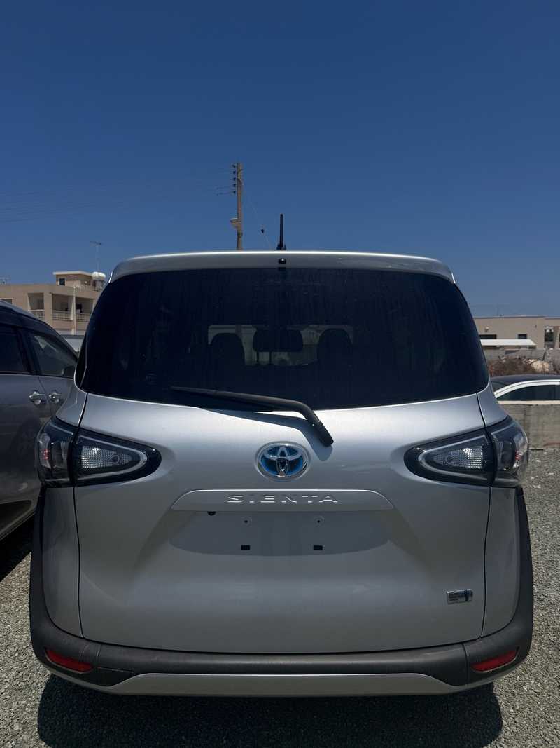 2022 Toyota Sienta 1,5L 2022 Cyprus