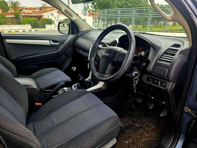 2016 Isuzu D-MAX 2,5L 2016 Cyprus