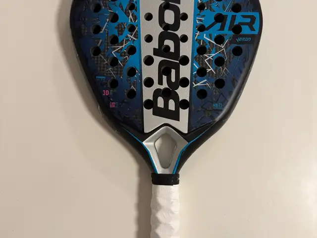 Babolat air veron 2025 racket + hesacore grip, Limassol — Limassol - Omonia