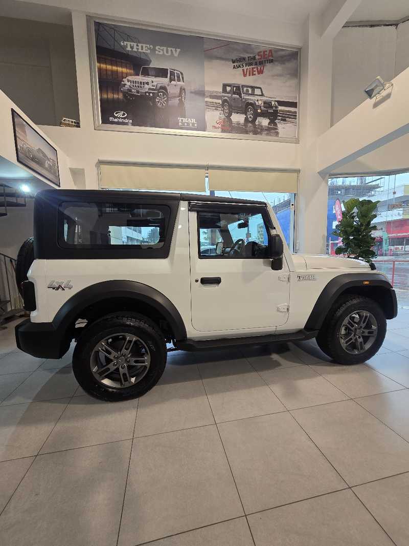 Mahindra Thar Roxx 2,0L 2025