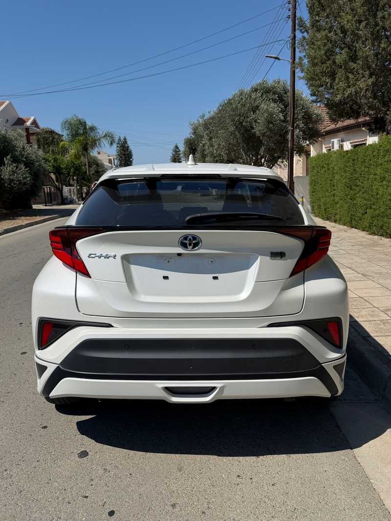 2022 Toyota C-HR 1,8L 2022 Cyprus