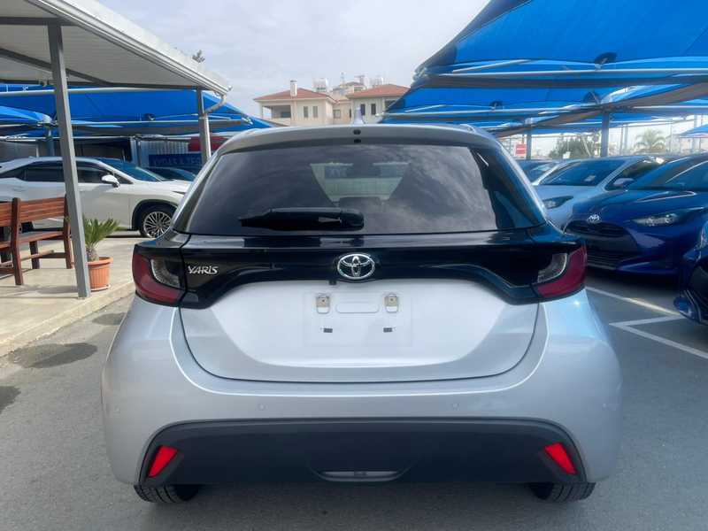 2022 Toyota Yaris 1,5L 2022 Cyprus