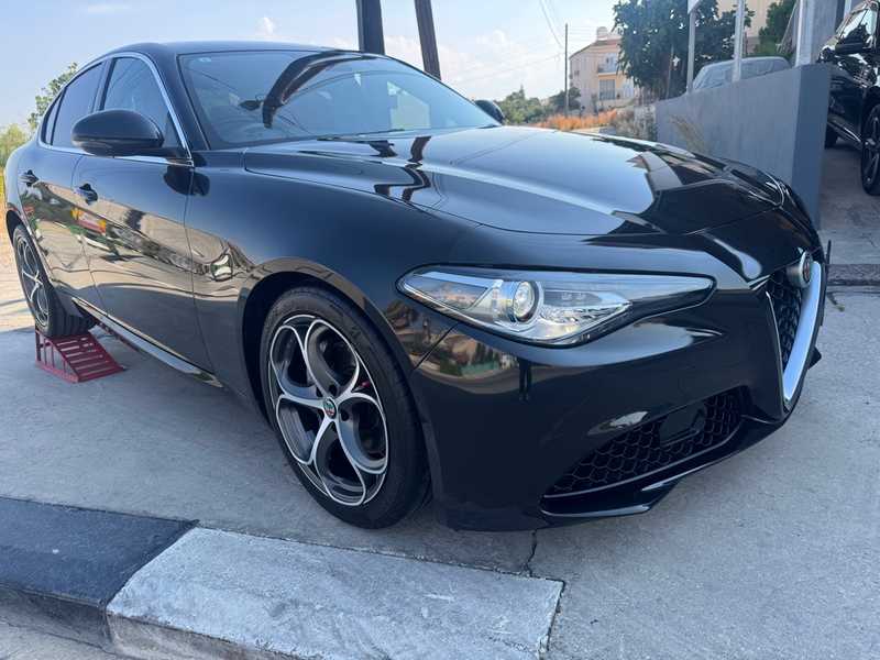 Alfa Romeo Giulia 2,0L 2021