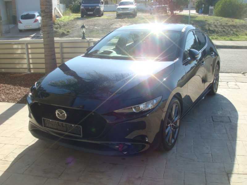 Mazda 3 1,5L 2023