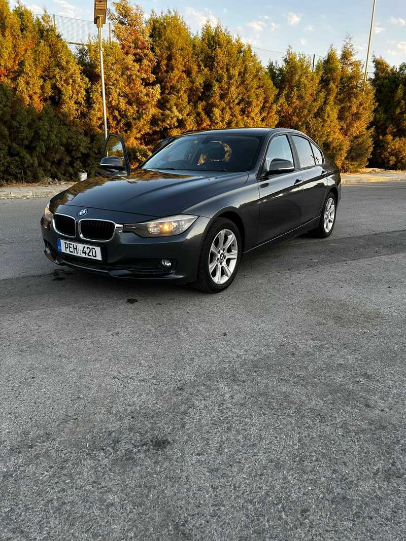 BMW 3-Series 2,0L 2012