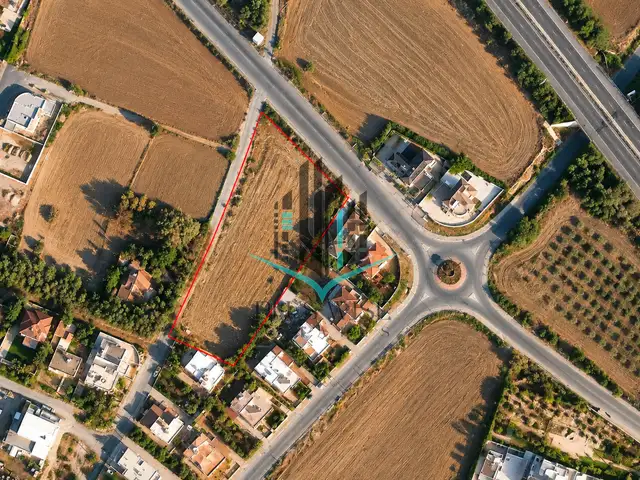 Residential Field 5675 m², Επαρχία Λάρνακας — Δρομολαξιά