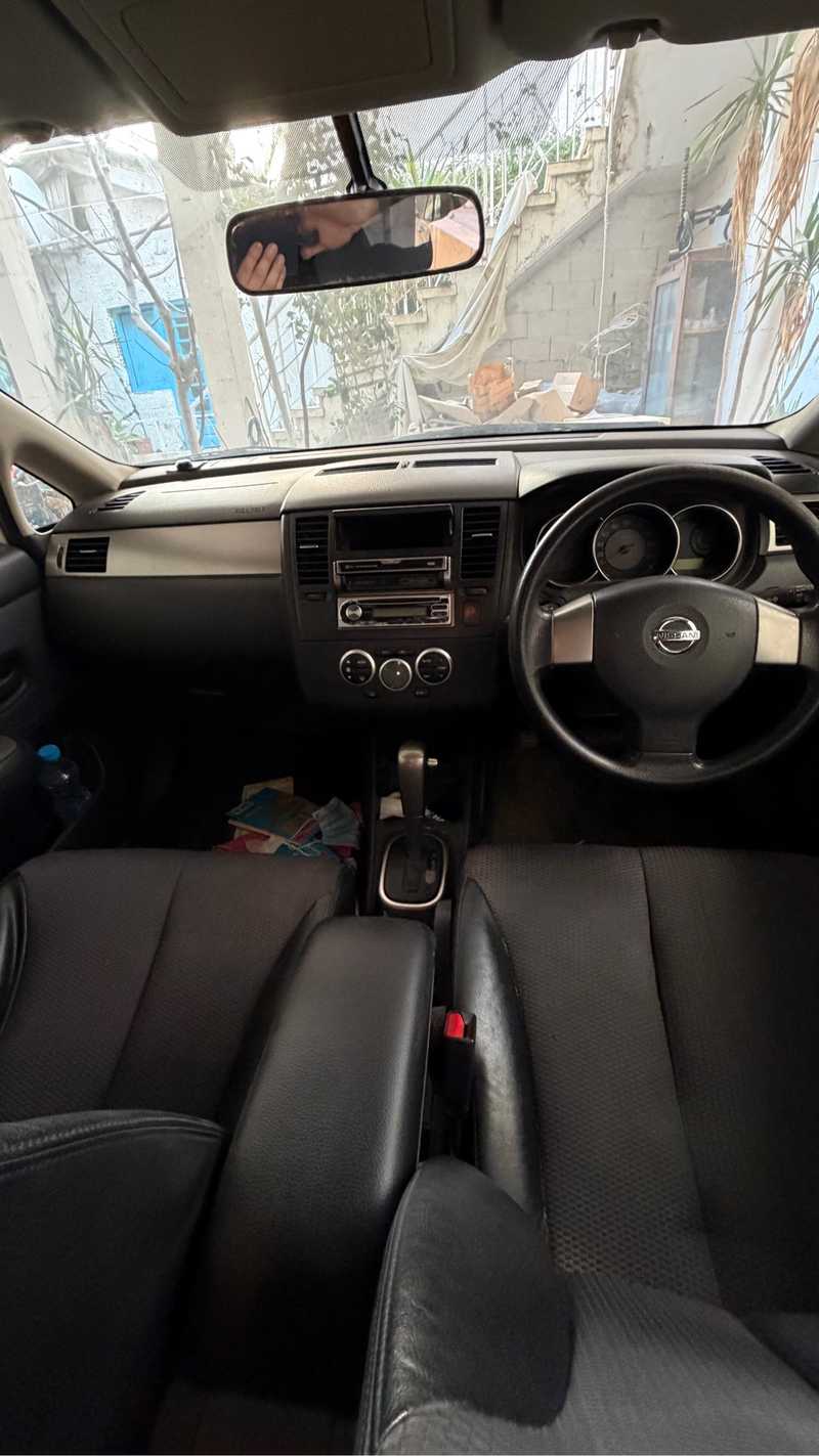2005 Nissan Tiida 1,5L 2005 Cyprus
