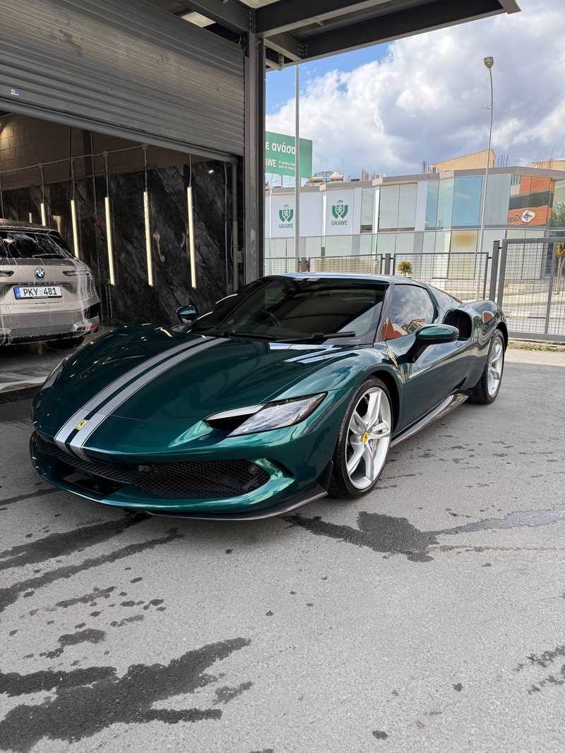 Ferrari 296 GTB 3,0L 2023