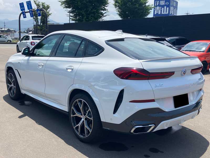 2022 BMW X6 3,0L 2022 Cyprus