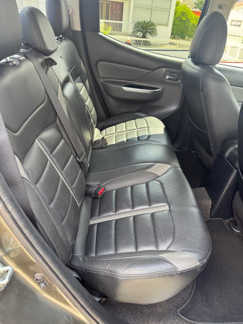 2016 Mitsubishi L200 2,4L 2016 Cyprus